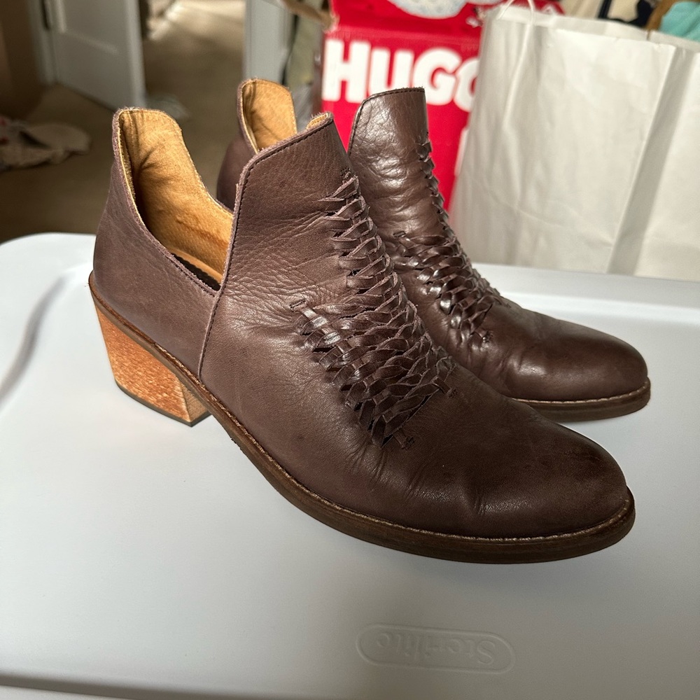 Brown Leather Women's Shoes